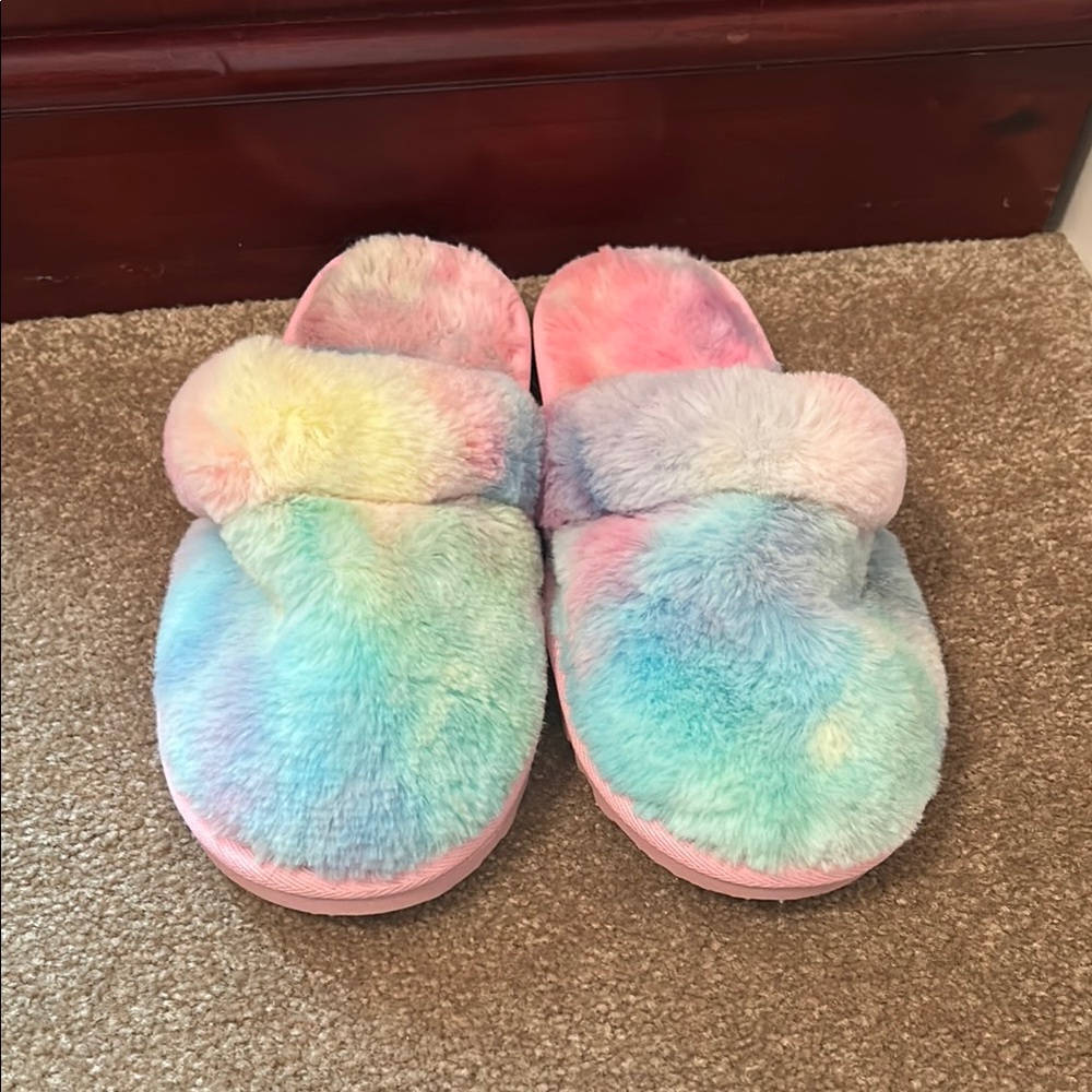 Girls Colorful Tie-Dye Fuzzy Slippers